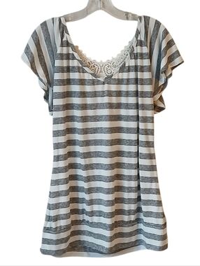 No Boundaries Gray and White Striped Lace-Trim Tee Size XL